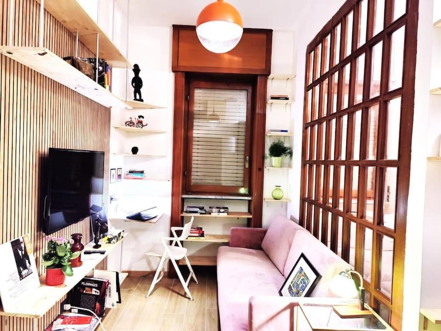 Apartment Casa Cloclo: Design & Vintage Above Subway Mailand